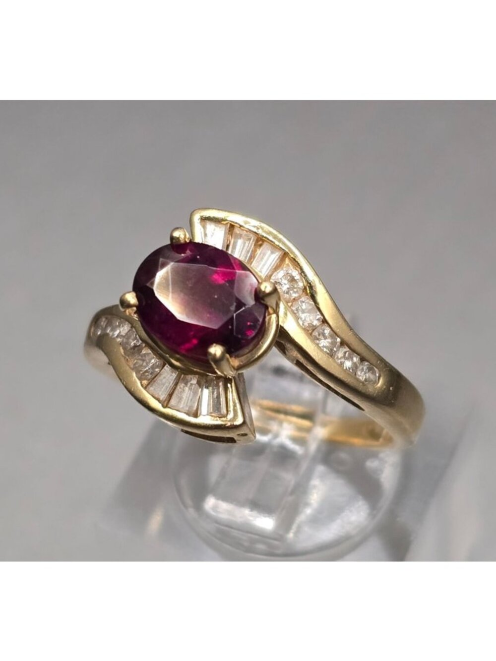 14K Gold Garnet Diamond Vintage Cocktail Ring Size 7 Signed EREV Band - Picture 4 of 16